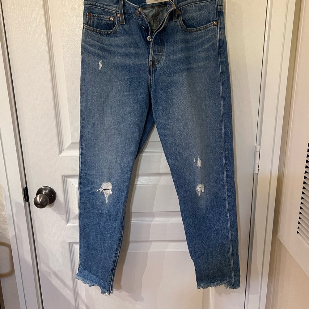 Levi’s Wedgie Straight Ankle Jean